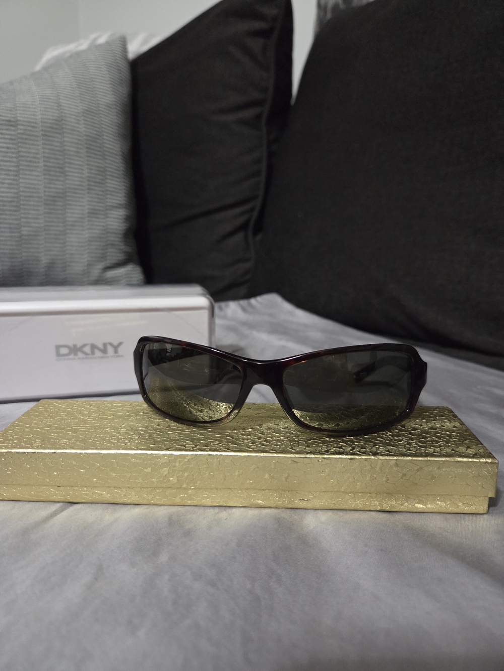 DKNY Women's Tortoiseshell Sunglasses - Brown Lenses